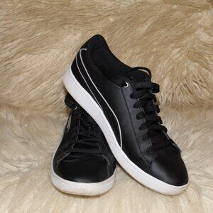 PUMA Women's Vikky Sneaker